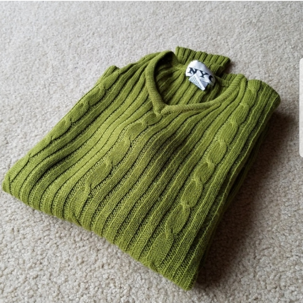 Fitted Preppy Lime Green Peridot V-neck Cable-knit Sweater from England